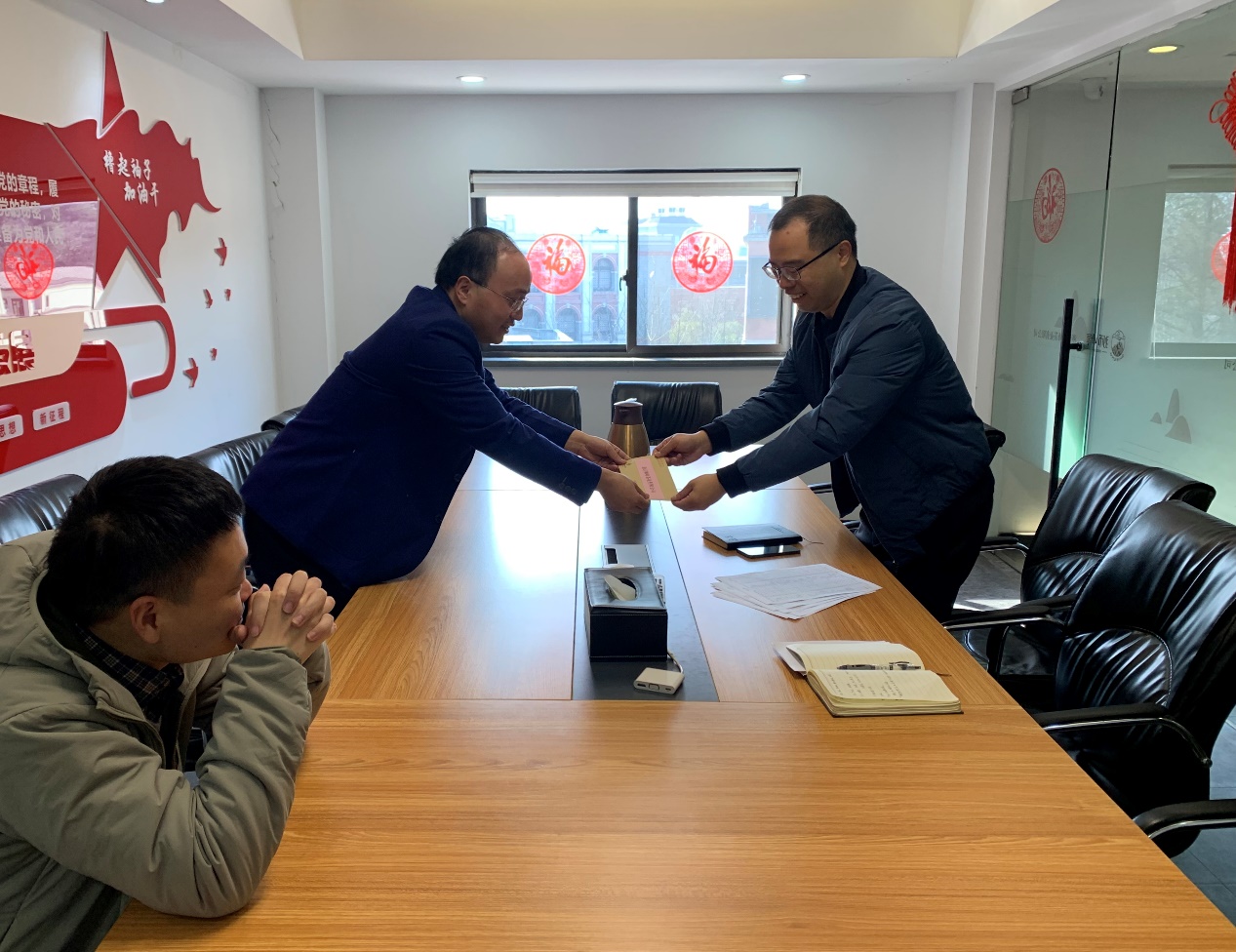 西湖区供销社领导赴米兰·网站在线官网-米兰(中国)狮峰茶业公司开工慰问
