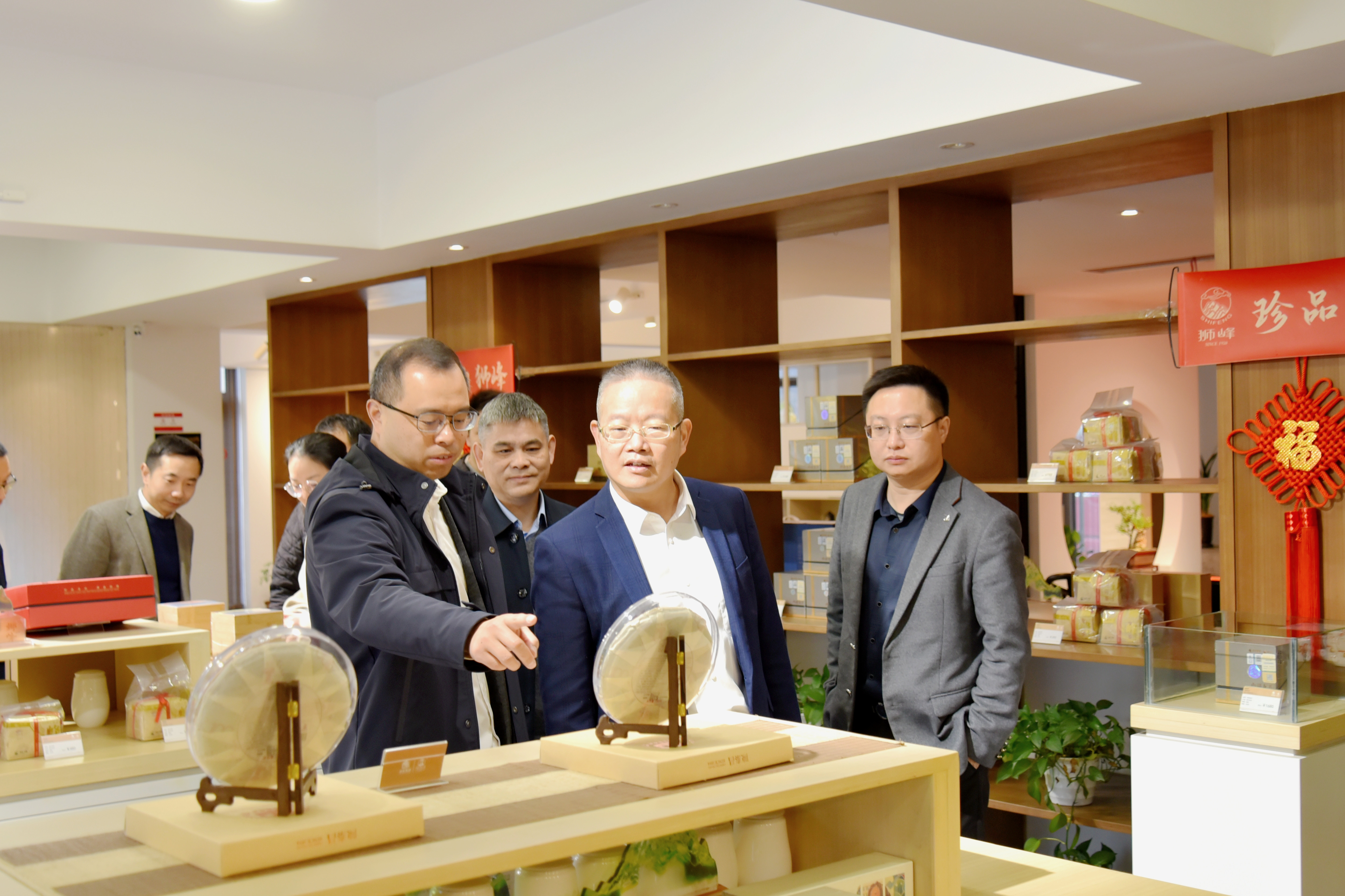 省供销社副主任董益彪到米兰·网站在线官网-米兰(中国)指导调研