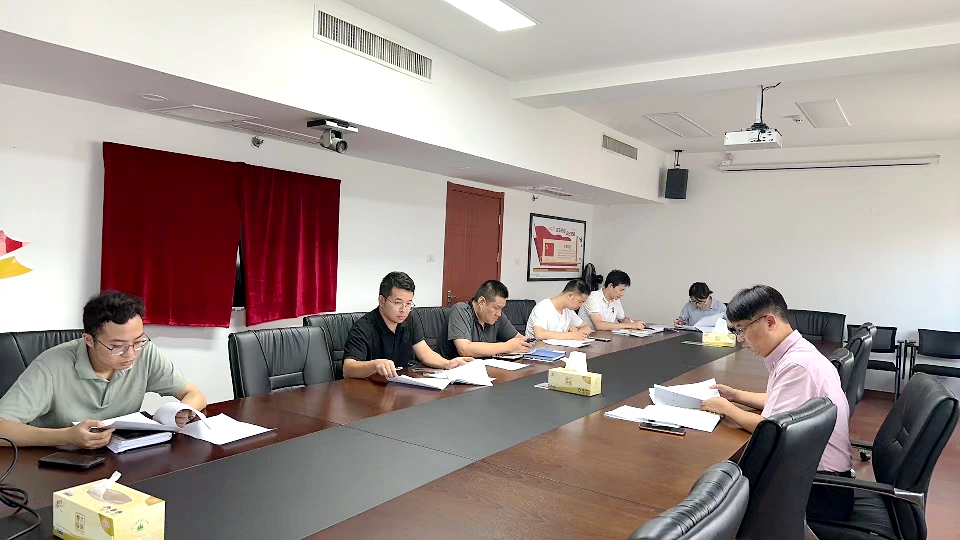 米兰·网站在线官网-米兰(中国)第一党支部认真学习宣传贯彻党的二十届三中全会精神