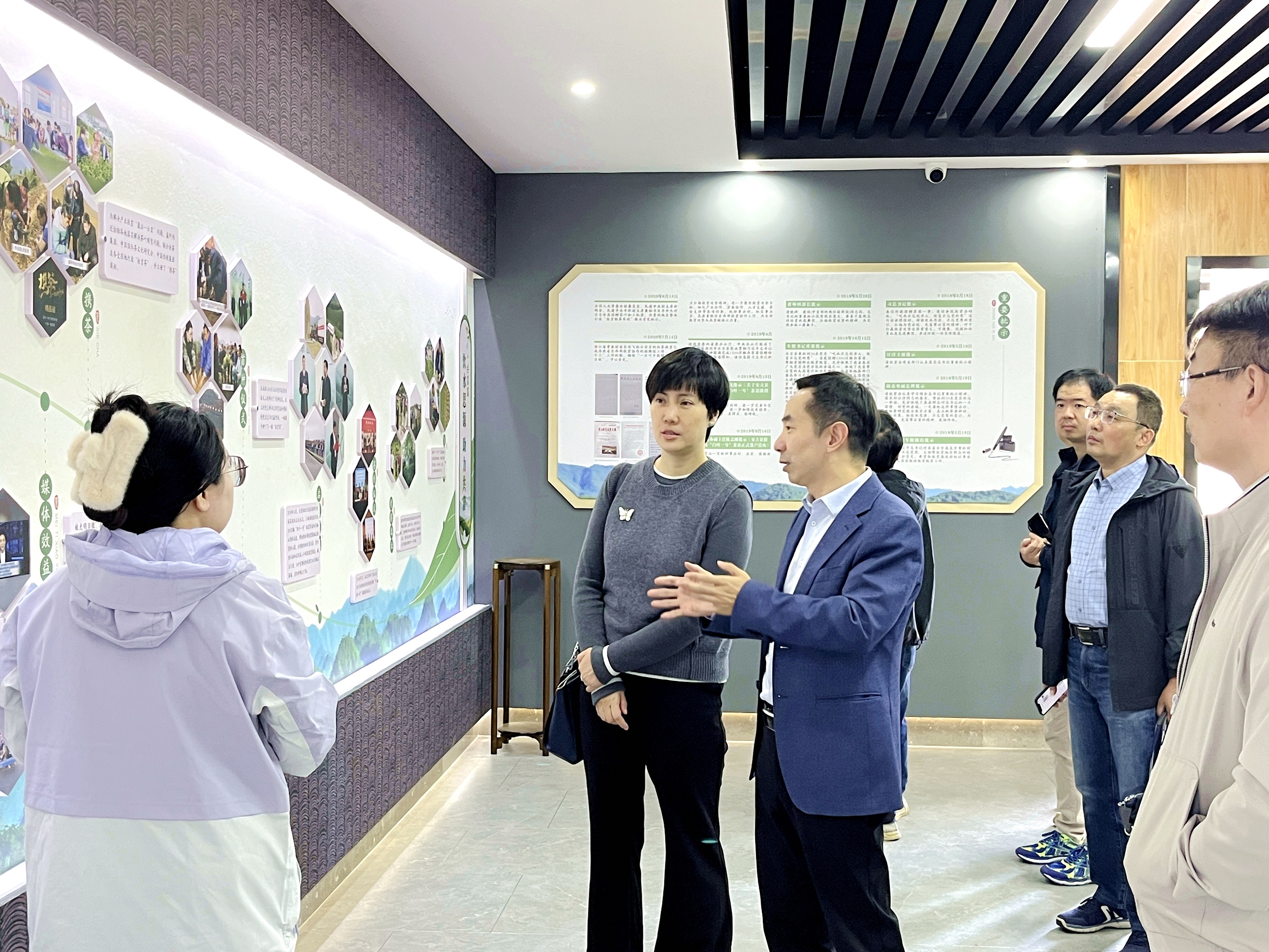外贸预警促发展，“三茶”统筹建新功——米兰·网站在线官网-米兰(中国)第一党支部浙江省国际商会党支部赴安吉县黄杜村开展党建共建研学活动